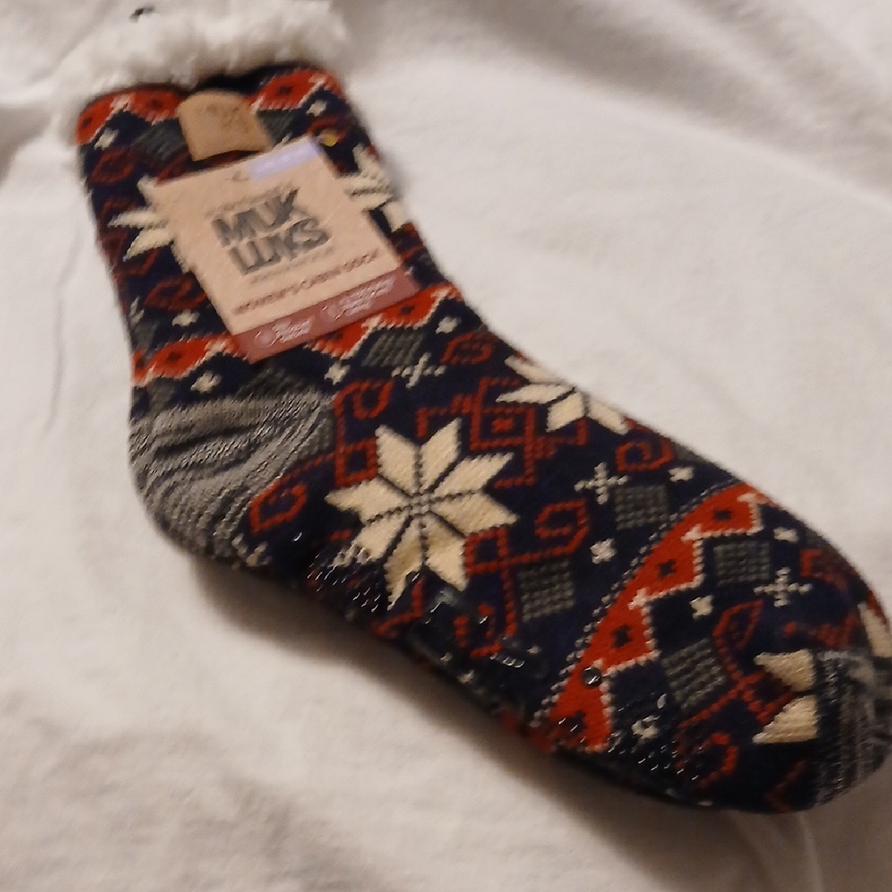 Muk Luks Women's Knit Socks - Navy, Red, Cream. Size 8-10. Thick And Soft Fleece